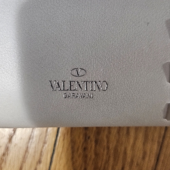 AUTHENTIC Valentino color block long zippy wallet - Picture 2 of 5
